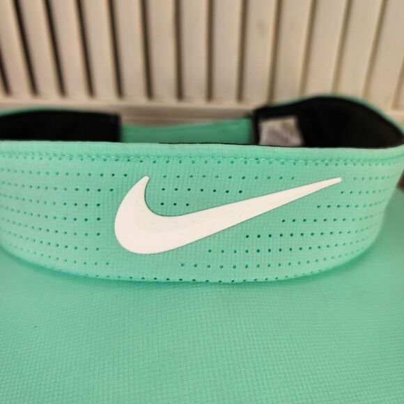 Nike Dri-Fit AeroBill Wide Brim Big Bill Visor Mint Green Performance Golf Sport - Picture 3 of 12